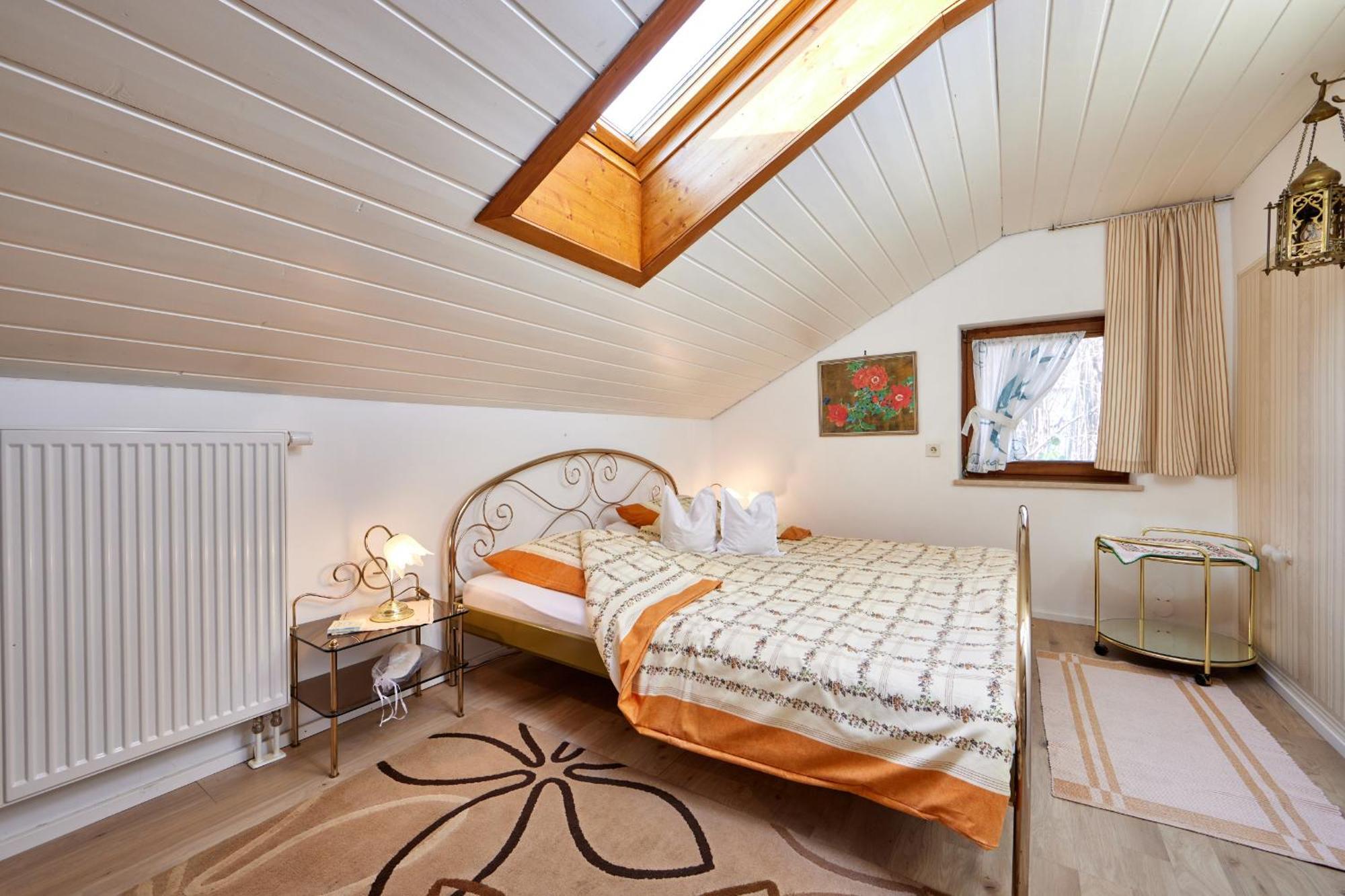 Ferienwohnung Haus Greif Гармиш-Партенкирхен Екстериор снимка